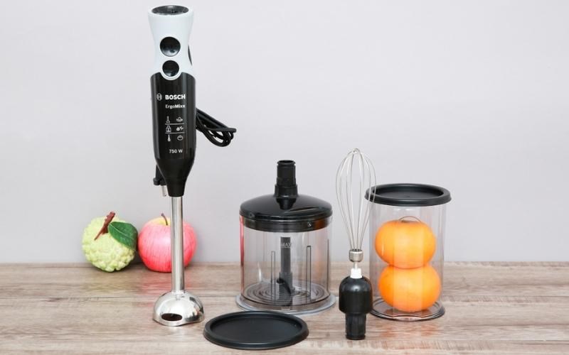 M&aacute;y được trang bị th&ecirc;m nhiều thiết bị n&ecirc;n c&oacute; gi&aacute; th&agrave;nh cao.