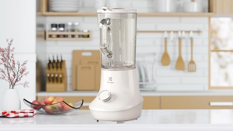 M&aacute;y xay sinh tố Electrolux E6TB1-80CW