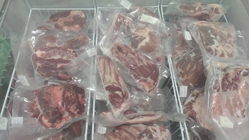 H&uacute;t ch&acirc;n kh&ocirc;ng gi&uacute;p bảo quản thực phẩm đ&ocirc;ng đ&aacute; tốt hơn