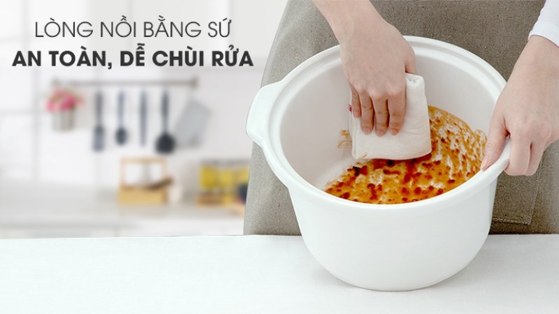 Lòng nồi bằng sứ giúp dễ lau chùi