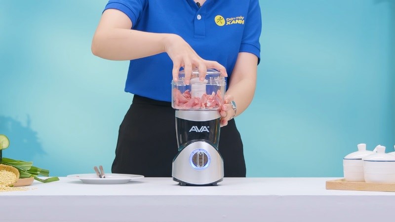 m&aacute;y xay AVA SBL3196 c&oacute; thể xay nhiều nguy&ecirc;n liệu như thịt, c&aacute;