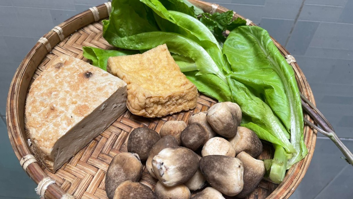 Nguyên liệu làm hủ tiếu chay với nấm
