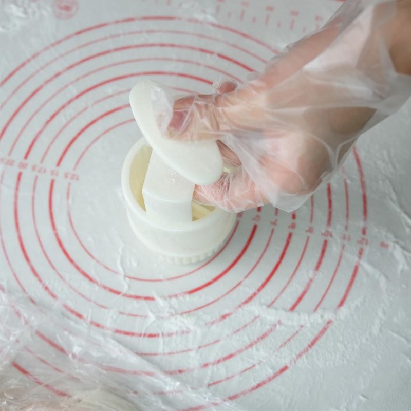 Bước 6 Đóng bánh Bánh trung thu dẻo nhân đậu xanh