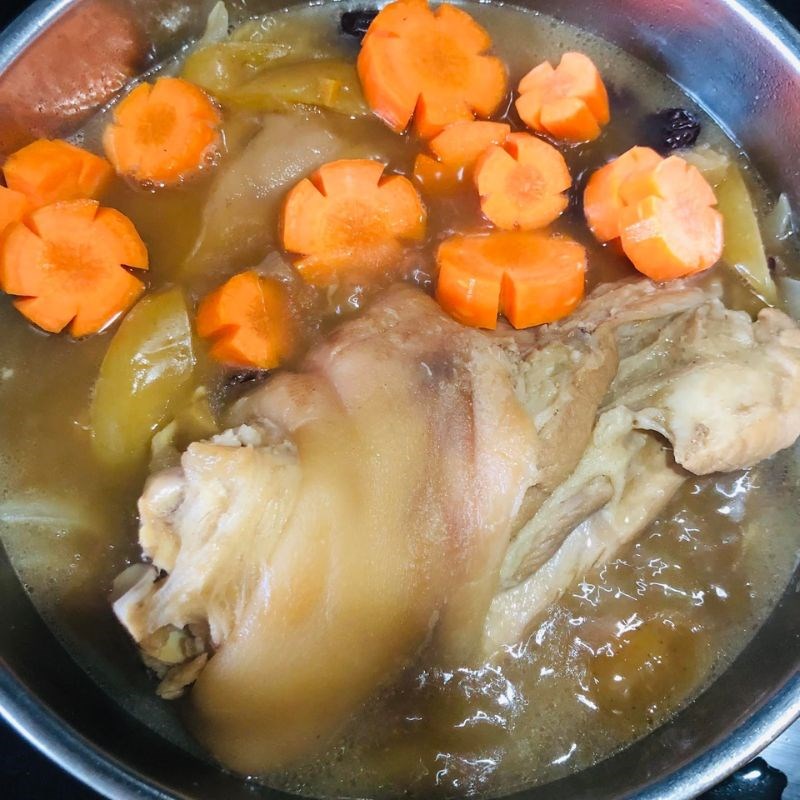 Bước 4 Hầm chân giò Chân giò hầm ngũ vị