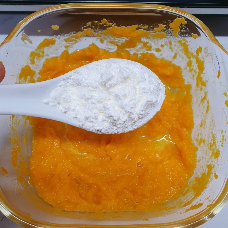 Bước 1 Làm nhân Bánh mì bí đỏ