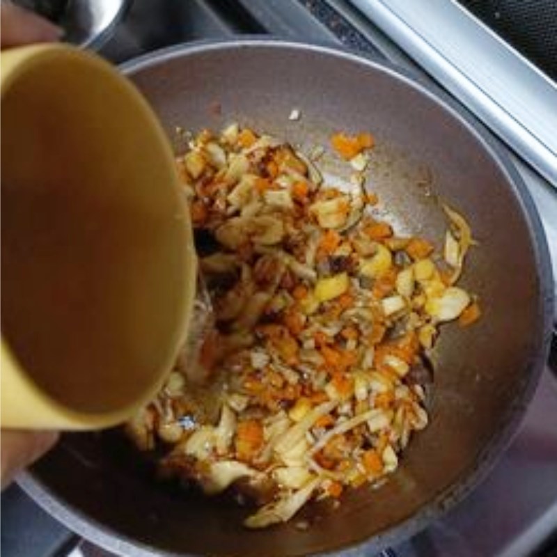 Bước 3 Làm sốt nấm ăn kèm Bánh bèo chay (công thức chia sẻ từ người dùng)