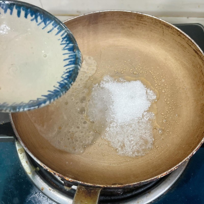 Bước 1 Nấu Caramel Bánh Trung Thu rau câu thanh long đỏ nhân flan