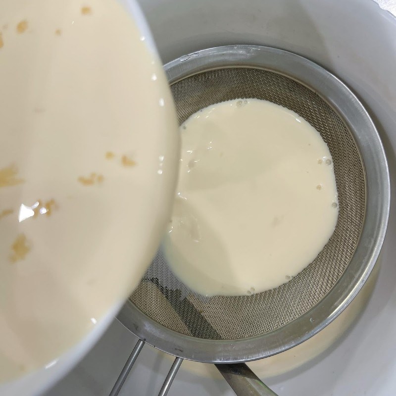 Bước 2 Nấu hỗn hợp bánh flan Bánh Trung Thu rau câu thanh long đỏ nhân flan