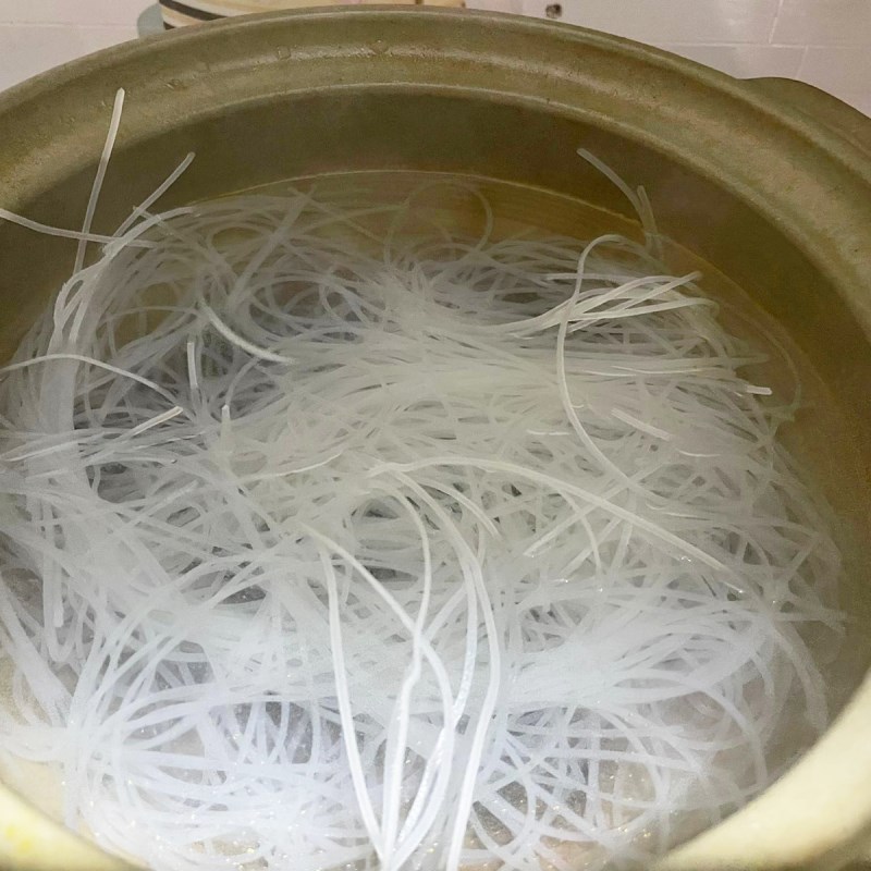 Bước 2 Nấu hủ tiếu Hủ tiếu khô chay với nấm