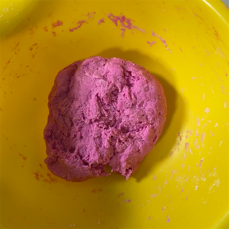 Bước 3 Nhồi bột Bánh bao thanh long đỏ ức gà