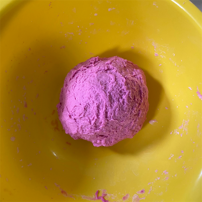 Bước 3 Nhồi bột Bánh bao thanh long đỏ ức gà