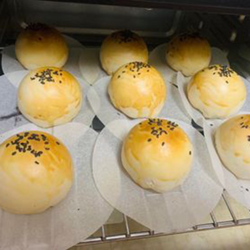 Bước 6 Nướng bánh  Bánh ngàn lớp đậu đỏ trứng muối