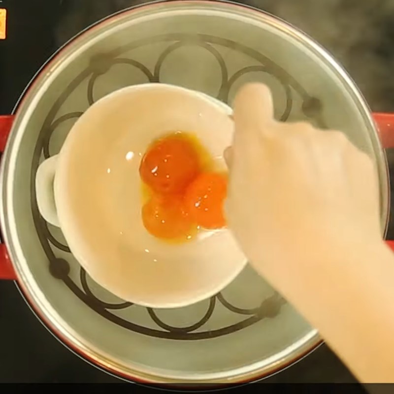 Bước 1 Sơ chế các nguyên liệu Đậu hũ chiên trứng muối