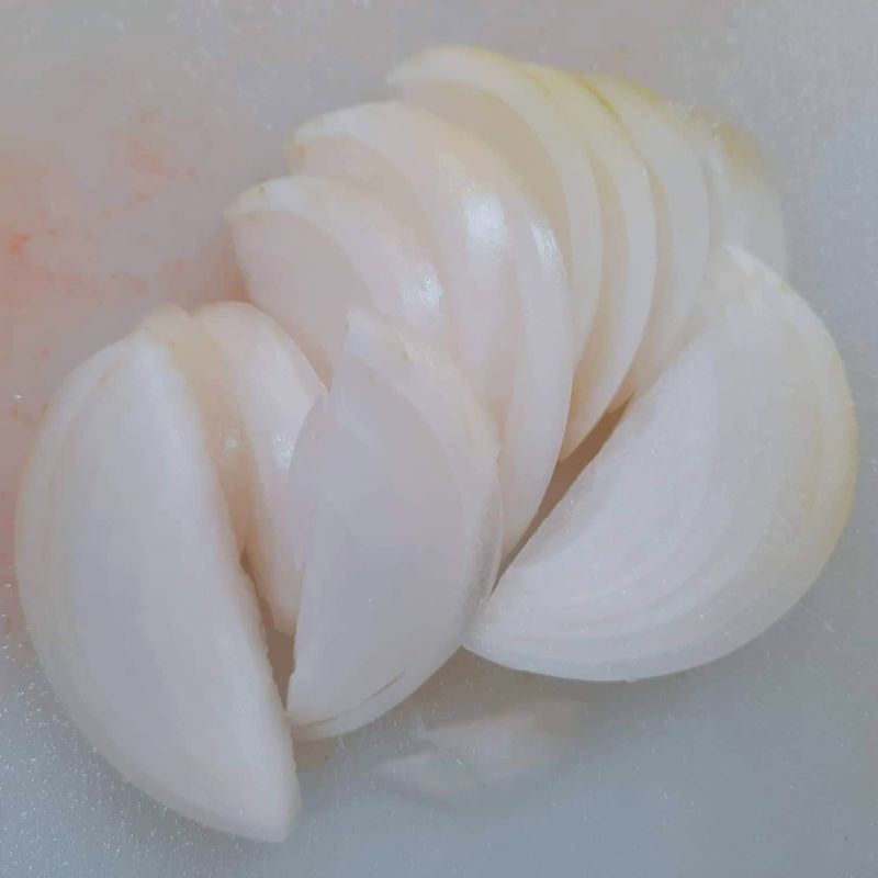 Bước 1 Sơ chế nguyên liệu Cá chép sốt cà chua đậu hũ