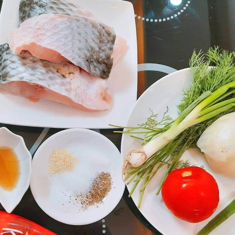 Bước 1 Sơ chế nguyên liệu Cá chép sốt cà chua đậu hũ