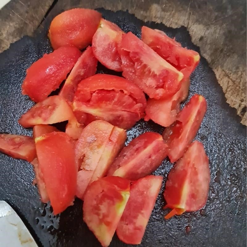 Bước 2 Sơ chế nguyên liệu khác Canh chua thịt băm dọc mùng (Công thức được chia sẻ từ người dùng)