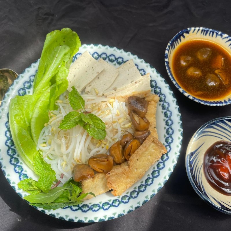 Bước 3 Thành phẩm Hủ tiếu khô chay với nấm