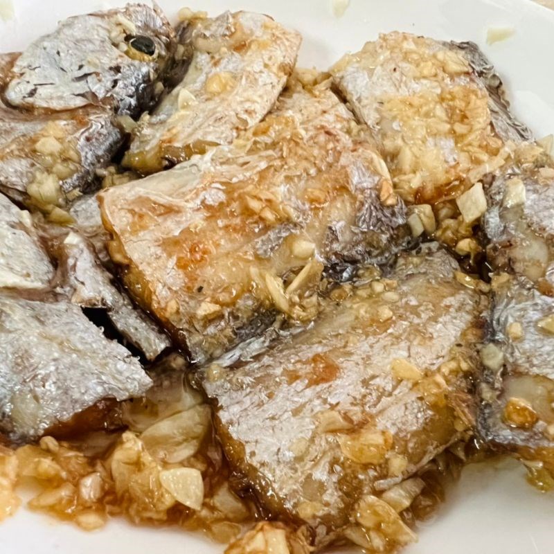 Bước 3 Thành phẩm Cá hố sốt mắm tỏi