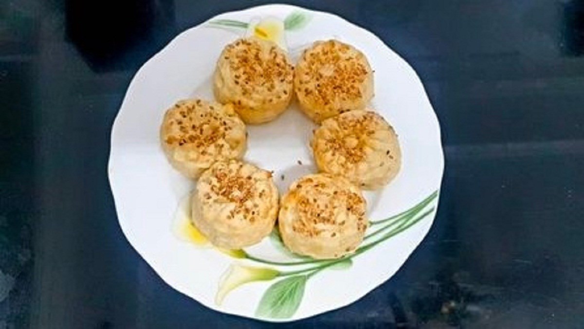 2 cách làm bánh khoai mì nướng bằng nồi chiên không dầu đơn giản thơm ngon