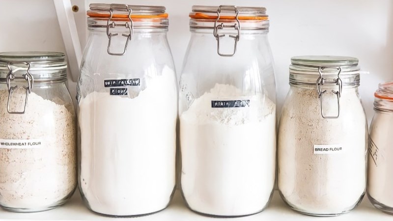 D&ugrave;ng hũ đựng gia vị, hũ đựng thực phẩm bảo quản c&aacute;c loại bột