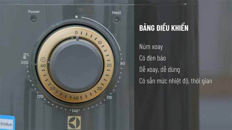 Bảng điều khiển núm xoay nồi chiên không dầu Electrolux E6AF1-220K dễ sử dụng