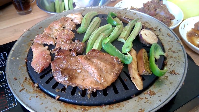 Thịt nướng đ&atilde; săn 2 mặt