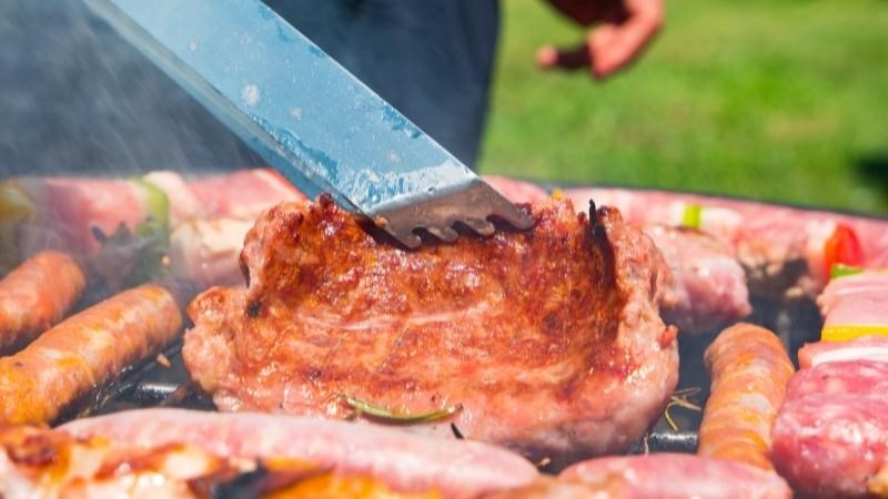 Nướng ch&iacute;n ho&agrave;n to&agrave;n từng mặt thịt