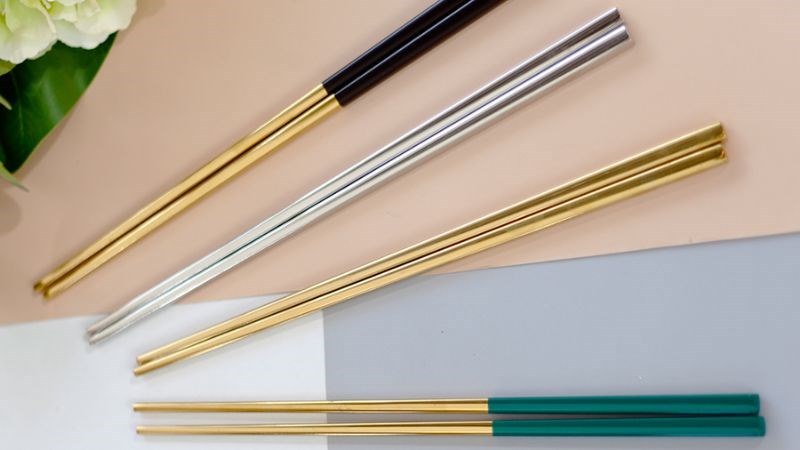 Những loại đũa inox kh&ocirc;ng n&ecirc;n chọn
