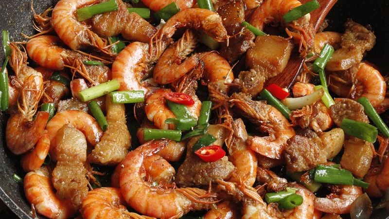 Rang 2 lửa gi&uacute;p m&oacute;n ăn r&aacute;o nước, săn thịt