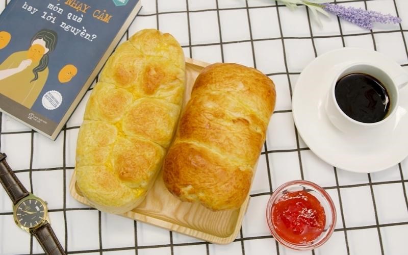 Thành phẩm bánh mì nướng bằng lò chiên không dầu hơi nước Elmich AFE-3944