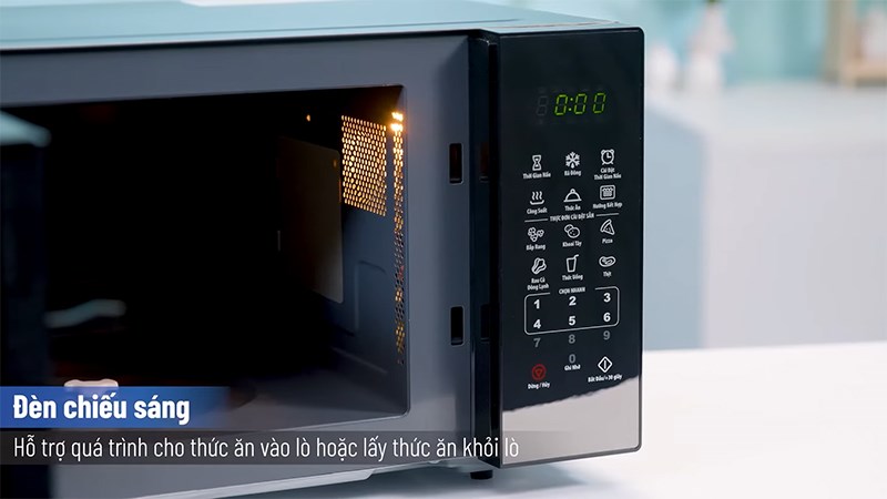 Đ&egrave;n chiếu s&aacute;ng