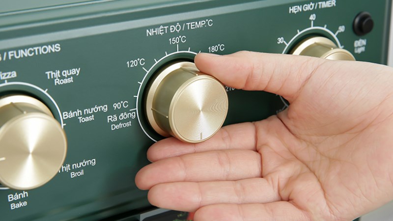 Bảng điều khiển n&uacute;t xoay của l&ograve; chi&ecirc;n kh&ocirc;ng dầu Kangaroo KG25AF2A 