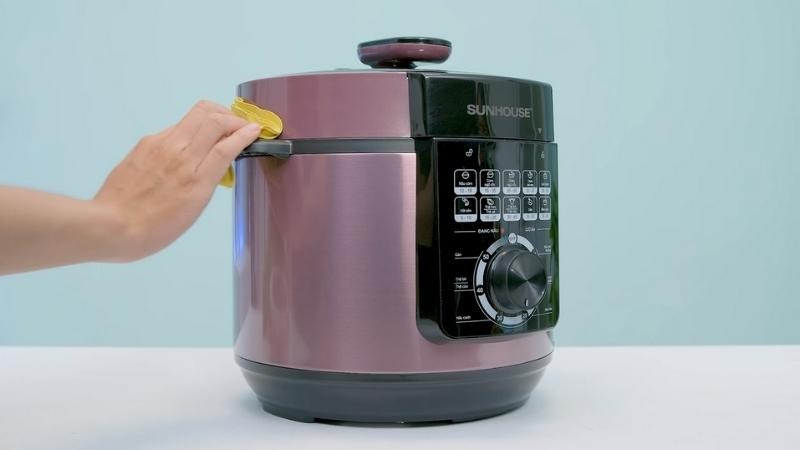 Th&acirc;n nồi b&oacute;ng bảy, bắt mắt