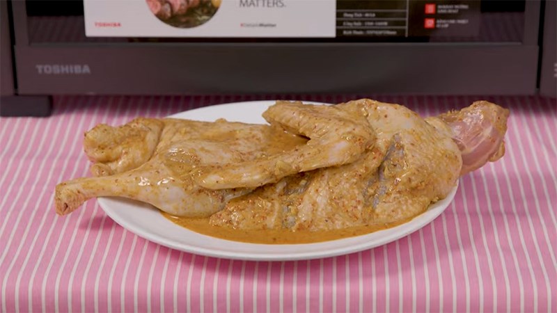 Ướp gia vị vịt nướng chao 