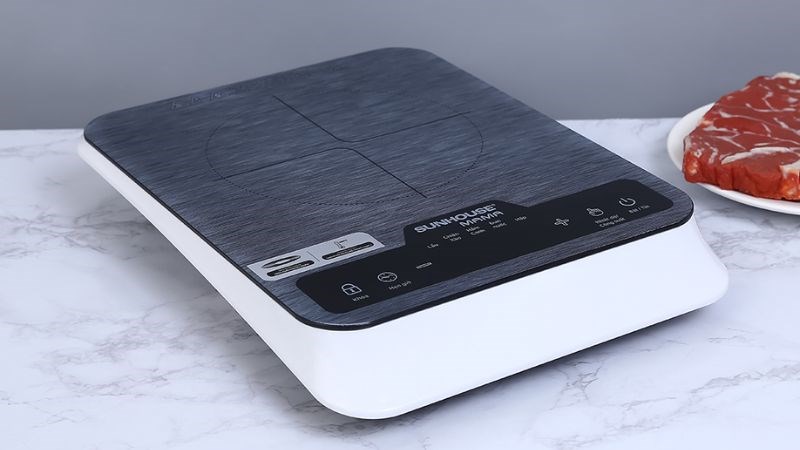 Bếp từ Sunhouse Mama SHD6858 trang bị mặt k&iacute;nh chịu nhiệt