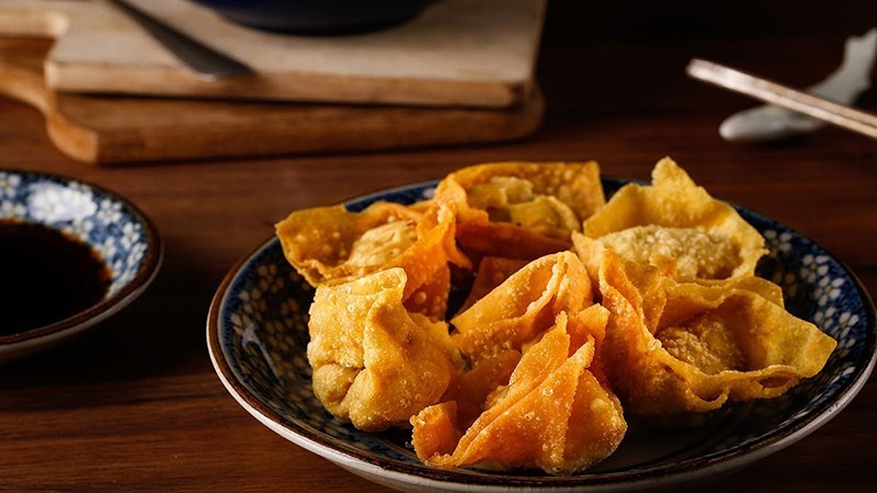 Ho&agrave;nh th&aacute;nh chi&ecirc;n bằng nồi chi&ecirc;n kh&ocirc;ng dầu 