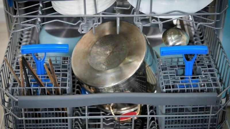 M&aacute;y rửa ch&eacute;n độc lập được chia th&agrave;nh từng ngăn tiện lợi 