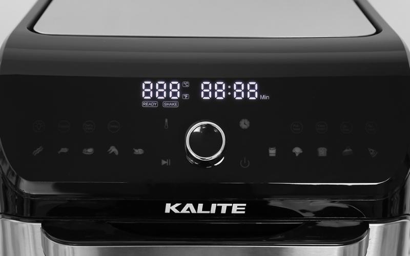 Bảng điều khiển chủ yếu l&agrave; k&yacute; hiệu v&agrave; tiếng Anh