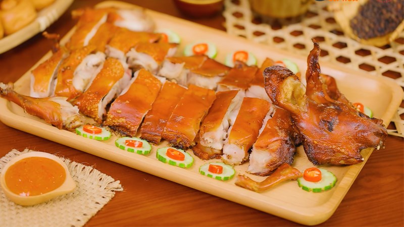 Thịt thỏ nướng da gi&ograve;n