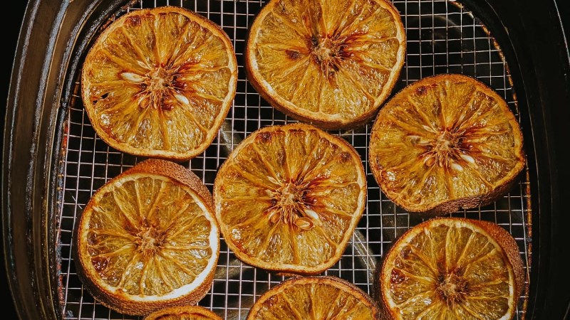 Sấy khô cam bằng nồi chiên không dầu