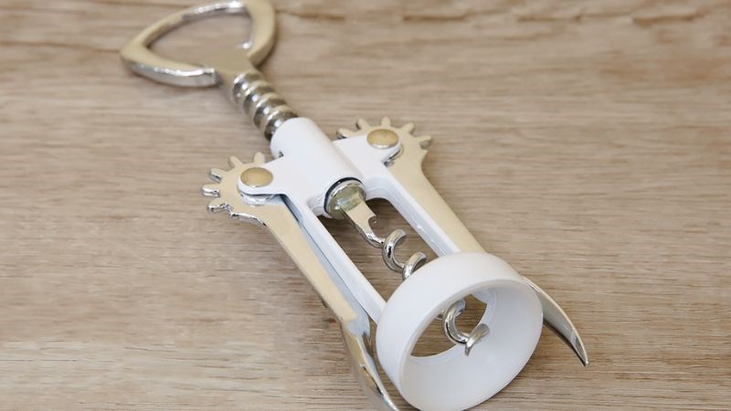 Dụng cụ khui rượu vang inox DMX KJ-CS001-W