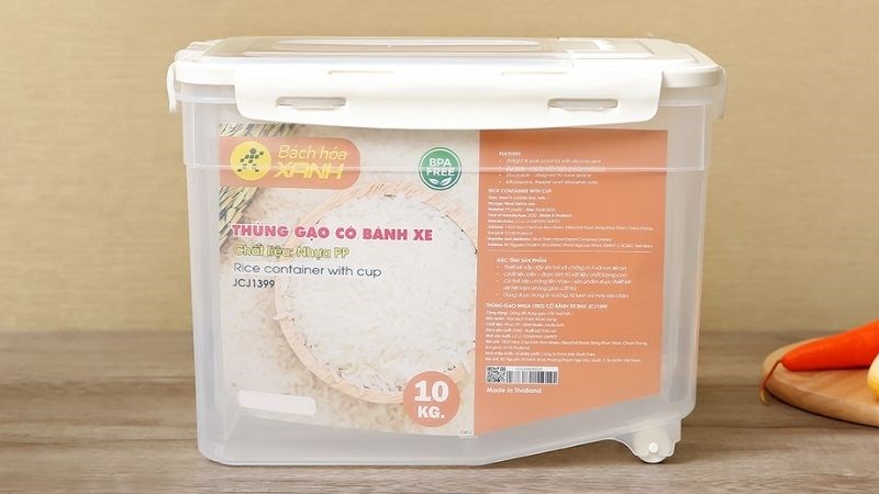 Th&ugrave;ng đựng gạo nhựa c&oacute; b&aacute;nh xe BHX JCJ1399 10 kg