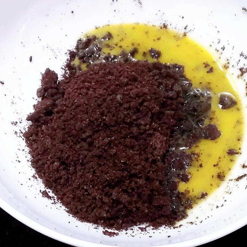 Bước 2 Làm đế bánh Cheesecake trà xanh (matcha) oreo