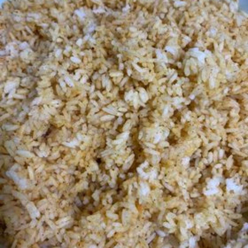 Bước 2 Trộn cơm Cơm chiên lạp vịt