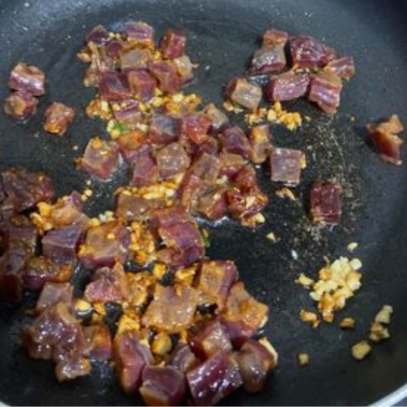 Bước 3 Chiên cơm Cơm chiên lạp vịt