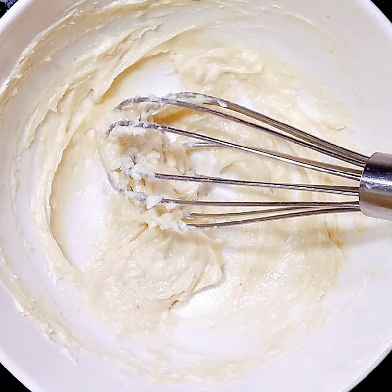 Bước 3 Trộn phô mai với sữa chua Cheesecake trà xanh (matcha) oreo