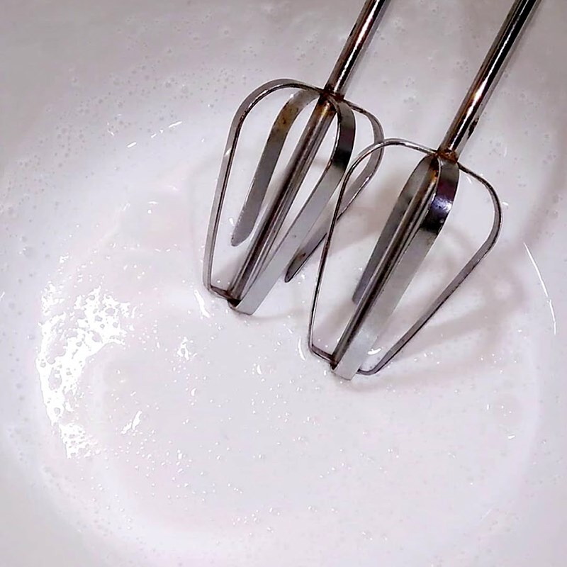 Bước 4 Đánh kem tươi Cheesecake trà xanh (matcha) oreo