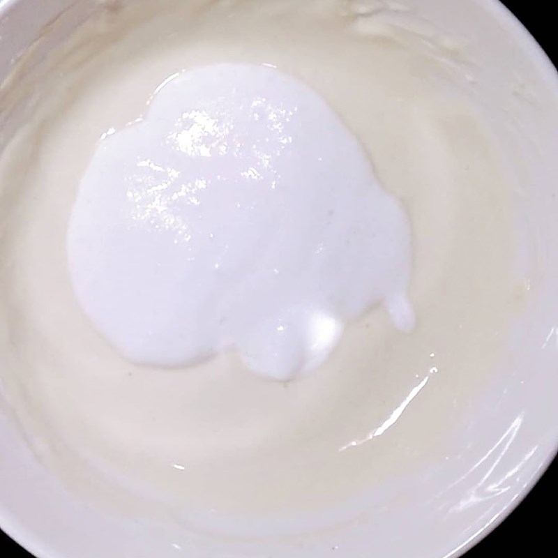 Bước 4 Đánh kem tươi Cheesecake trà xanh (matcha) oreo