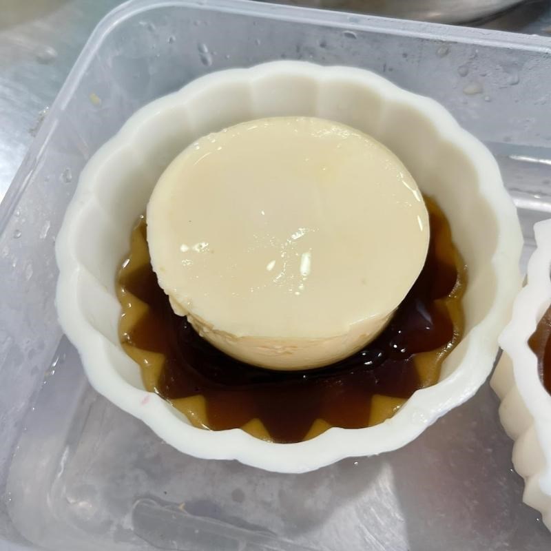 Bước 3 Đổ khuôn Bánh Trung Thu rau câu cà phê nhân bánh flan