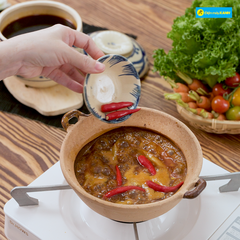 Bước 2 Kho cá Sốt kho tiêu